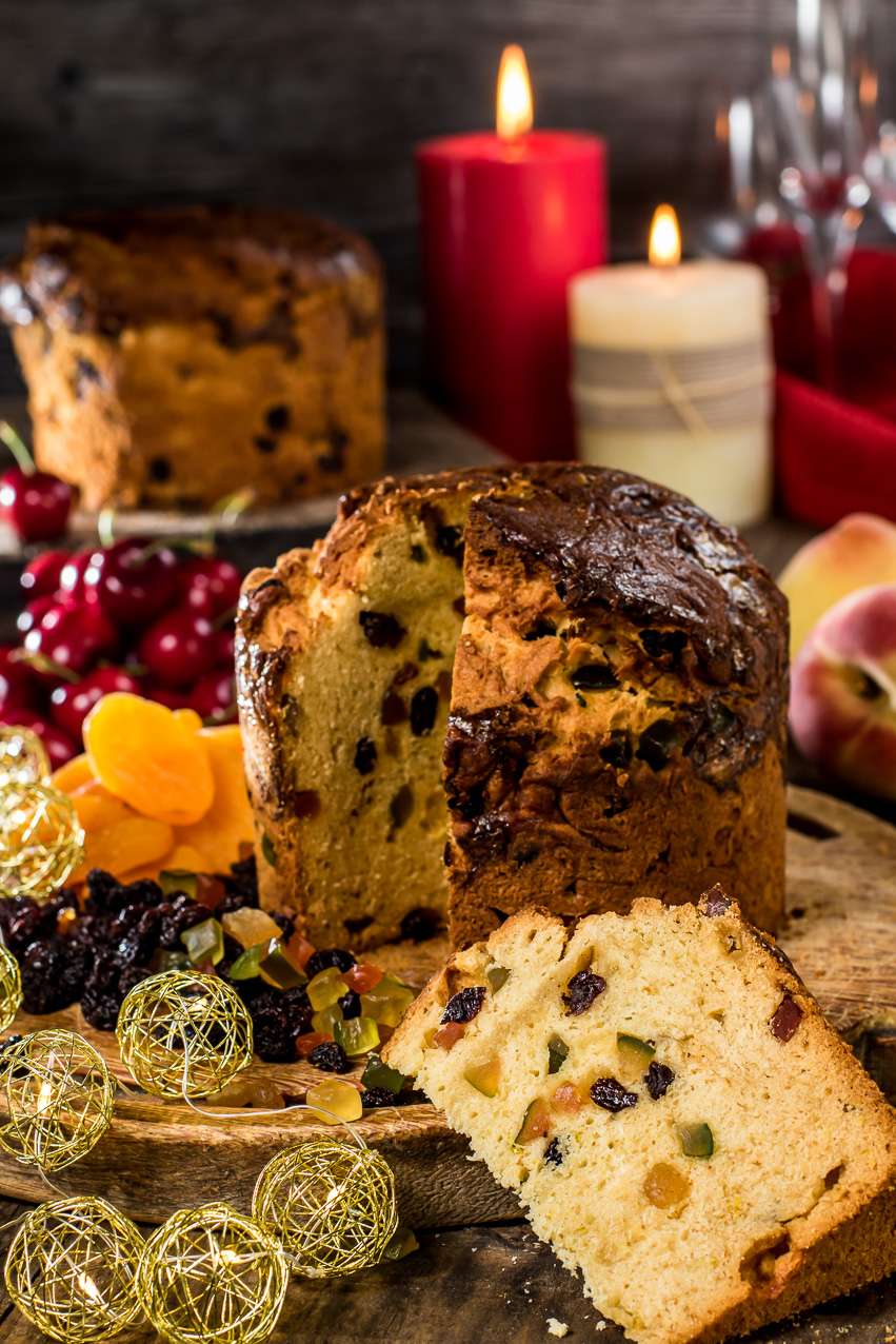 O panetone da casa reúne, como não poderia deixar de ser, mandioca. Sem glúten, é feito com polvilho de mandioca, fécula de batata e farinha de arroz.