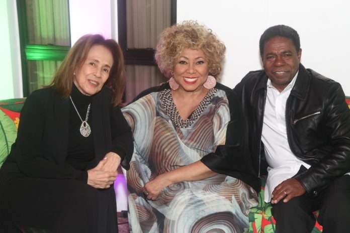 Alcione, Paulinho, Na midia