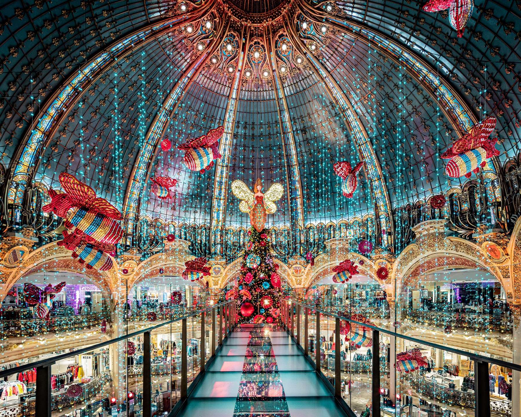 Galeries Lafayette e a doçura do mel neste Natal