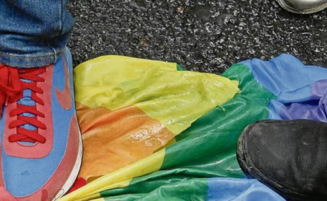 Brasil finalmente proíbe tratamentos para "CURA GAY" 