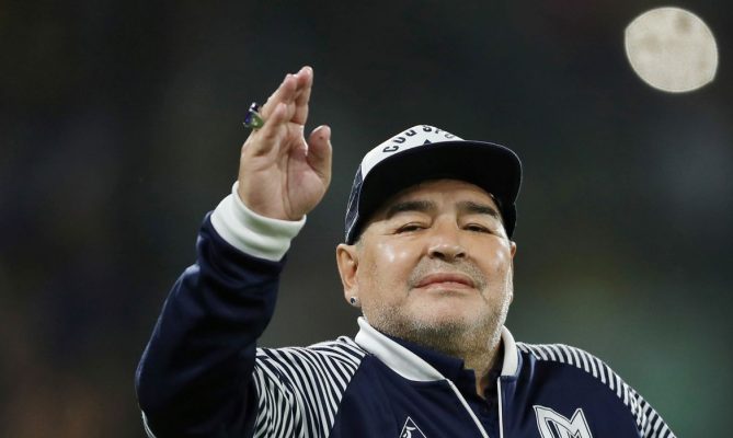 Morre Diego Maradona aos 60 anos de idade