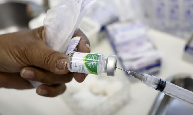 Liberação da vacina da gripe para todas as faixas etárias