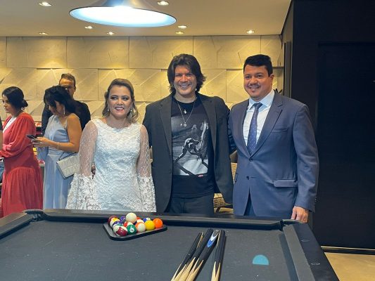 Simone e Paulo Ricardo em bodas do casal Marchetti 