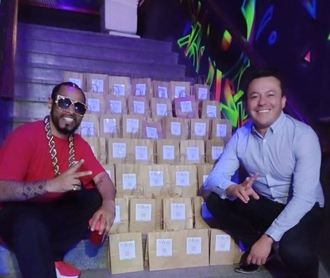 N&W Dental Care prestigia aniversário do rapper Thaíde