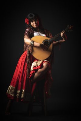 Ananda Botelho Mendes no show Fado Mulher. Foto de Alexandre Araujo Ananda Botelho Mendes no show Fado Mulher.Foto de Alexandre Araujo