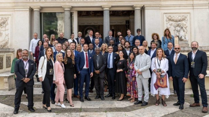 Rainha Diambi na Academia Pontifcia das Cincias do Vaticano