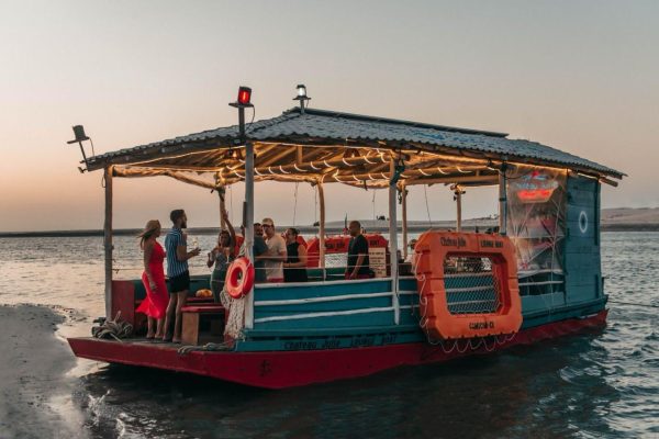 CHATEAU JULIE LOUNGE BOAT