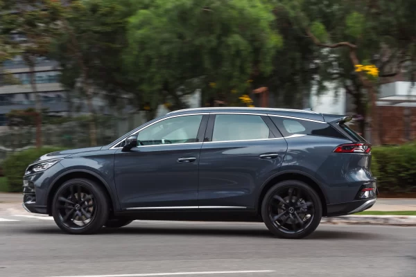 BYD Tan 2025 e autonomia para conquistar a estrada