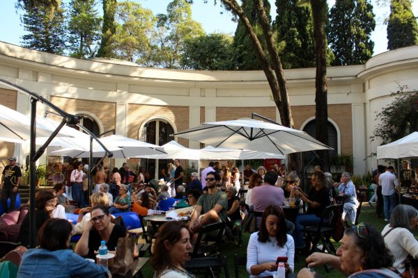 Bazar da Cidade na Casa Museu Ema Klabin Bazar da Cidade na Casa Museu Ema Klabin