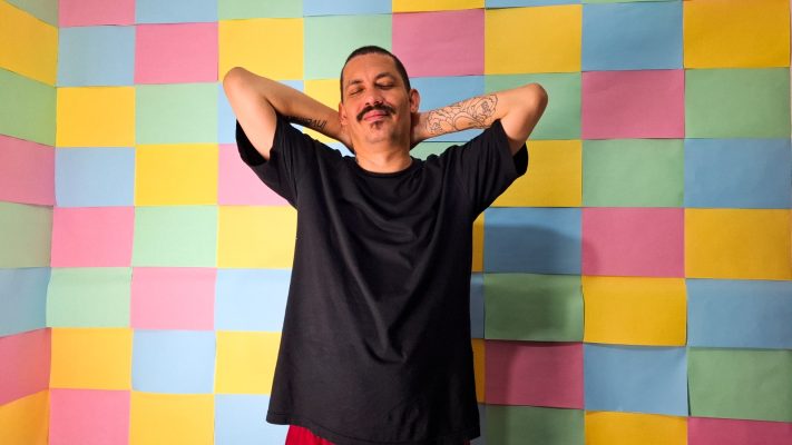 OMorador lança o audiovisual de sua primeira faixa, "Sem Bateria"