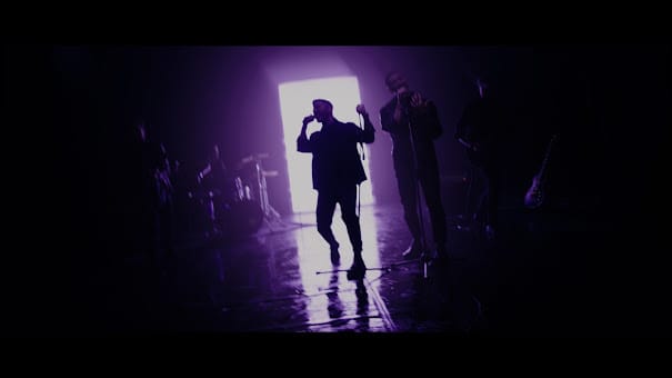 Heartbreakers lançam novo tema "SOMBRA"