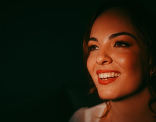 “Presente”, novo single de Júlia Freitas.