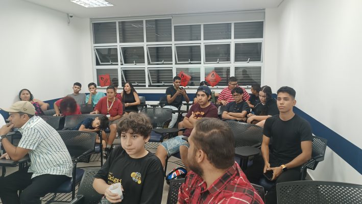 “CINEMA NA PALMA DA MÃO”