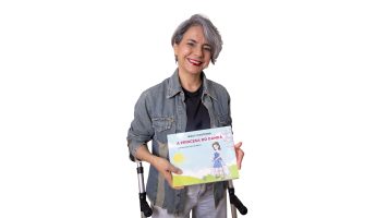 Iracy Coutinho, curadora e idealizadora da Bienal, lança livro sobre a importância da imunização contra a poliomielite. Foto: Dejair Júnior.