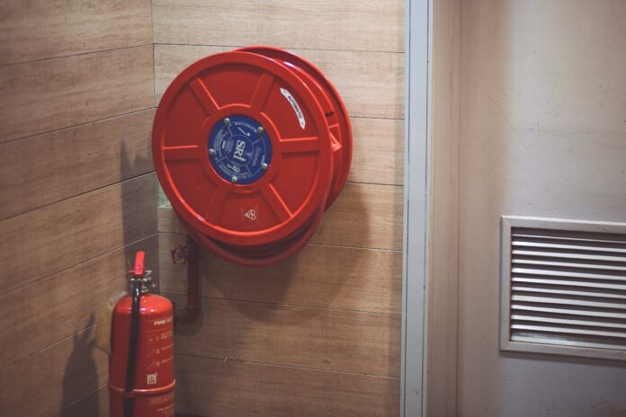 Prevenção de Incêndios: Medidas Essenciais em Ambientes Corporativos