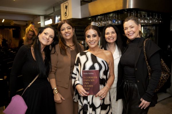 Deborah Lisak, Grace Zolko, Stella Azulay, Denise Steinwurz e Rosanne Azulay Majtlis. Foto: Marcela Zegman