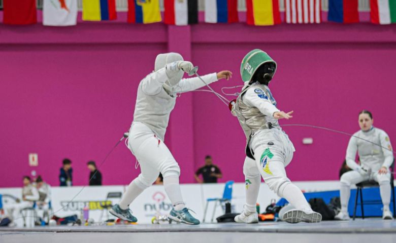 Eduarda Nascimento na Copa do Mundo de Esgrima na Tunísia