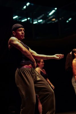 Encerramento do 220 Dance Festival com Karon Lynn Encerramento do 220 Dance Festival com Karon Lynn