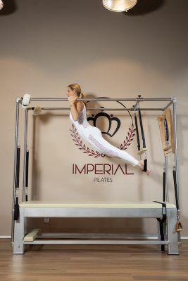 Cristina Valdez Borgmann | Referência em Pilates | Foto: Divulgação/acervo pessoal Cristina Valdez Borgmann: a metodologia que transforma o Pilates Clássico em conhecimento, precisão e consciência corporal